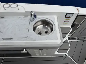 Thumbnail von Sea Ray SLX 400