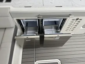 Thumbnail von Sea Ray SLX 400