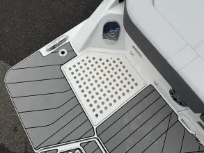 Thumbnail von Sea Ray SLX 400