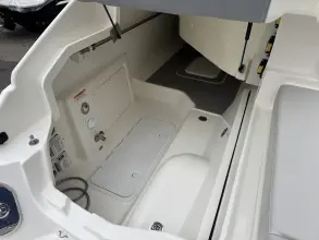 Thumbnail von Sea Ray SLX 400