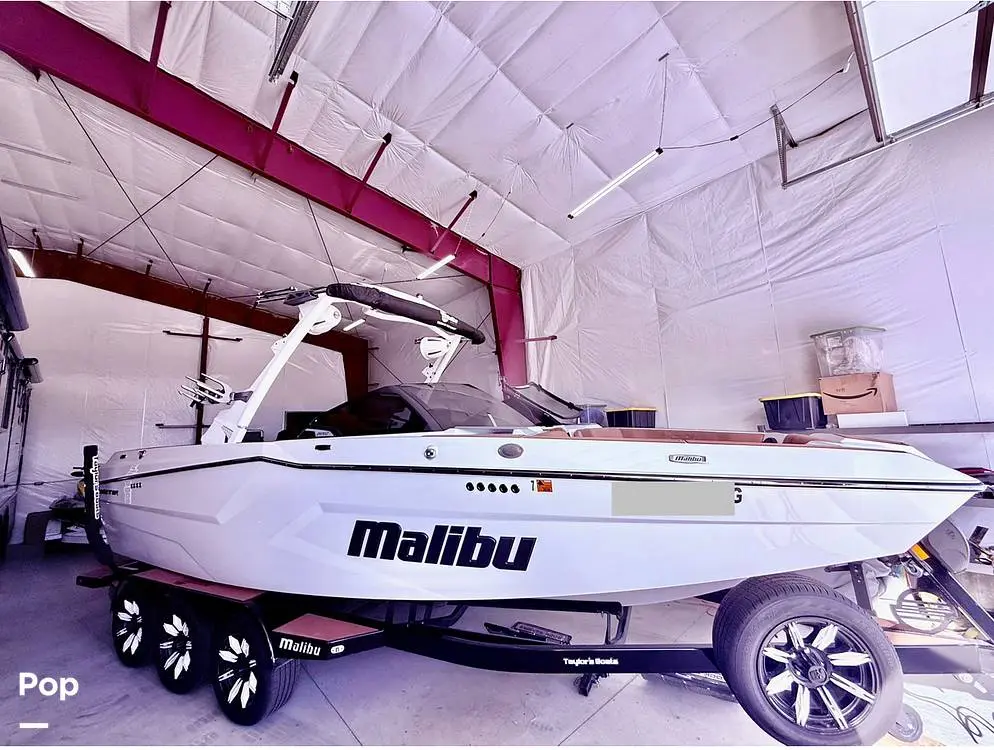 Malibu Wakesetter 24 MXZ