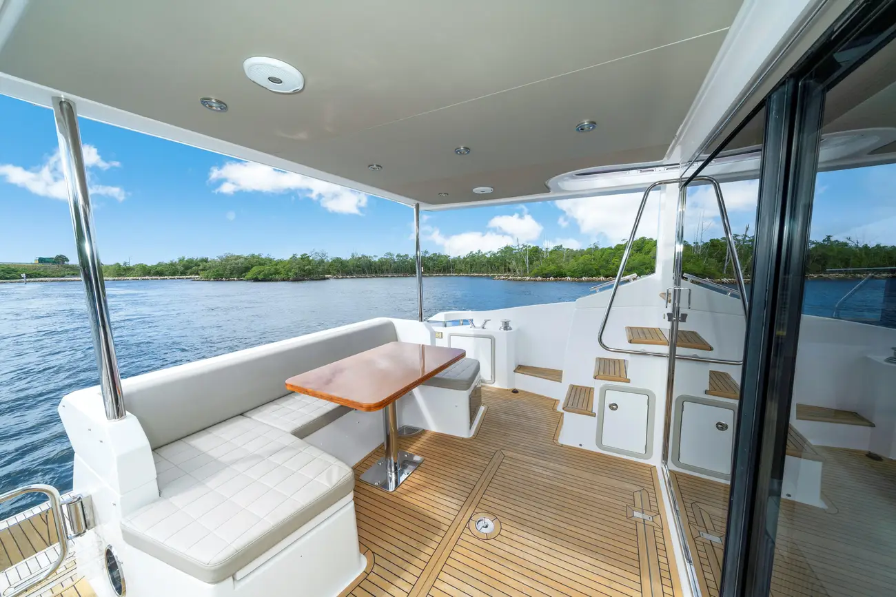 Thumbnail von Azimut 50