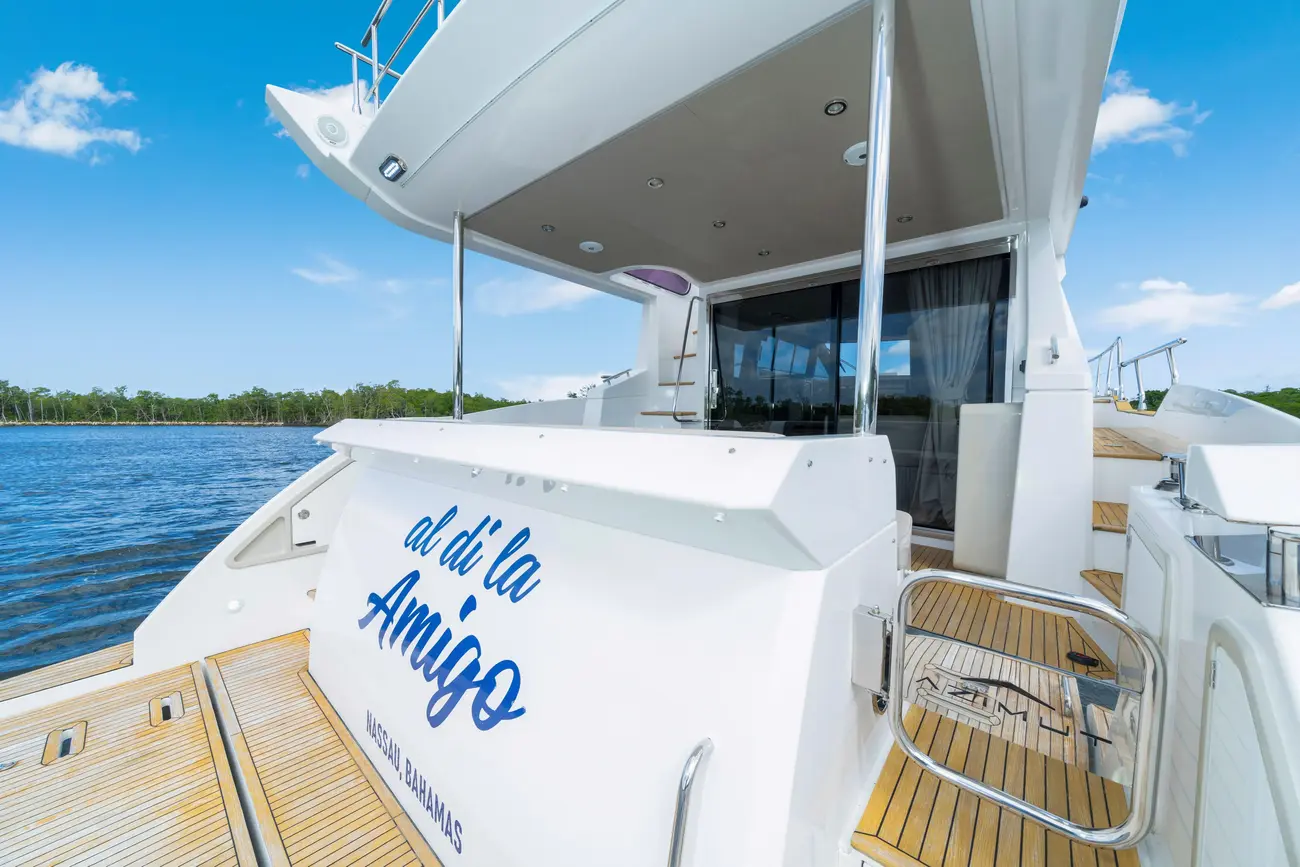 Thumbnail von Azimut 50