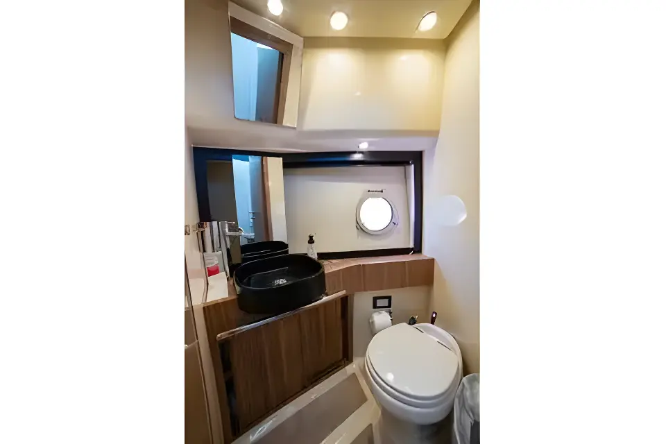 Thumbnail von Azimut Magellano 43