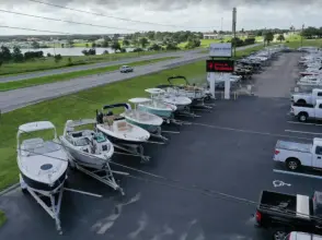 Thumbnail von Twin Vee Powercats 260