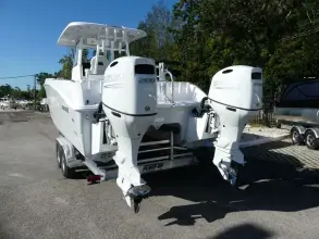 Thumbnail von Twin Vee Powercats 260