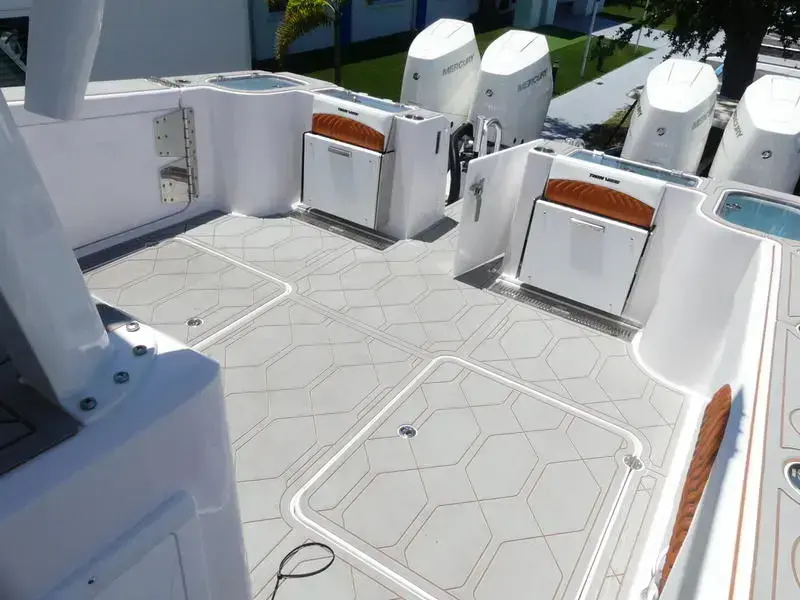 Thumbnail von Twin Vee Powercats 260