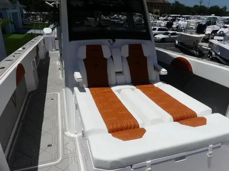 Thumbnail von Twin Vee Powercats 260