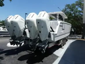 Thumbnail von Twin Vee Powercats 260