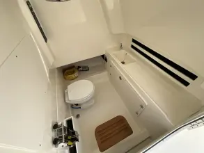 Thumbnail von Boston Whaler 330 Outrage