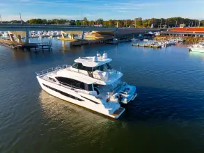 Thumbnail von Aquila 54 Yacht