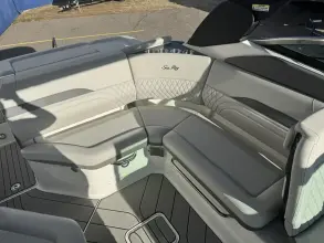 Thumbnail von Sea Ray SLX 260