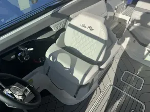 Thumbnail von Sea Ray SLX 260