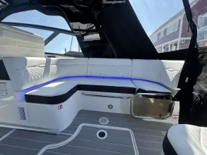 Thumbnail von Sea Ray 370 Sundancer Outboard