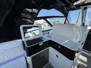 Thumbnail von Sea Ray 370 Sundancer Outboard