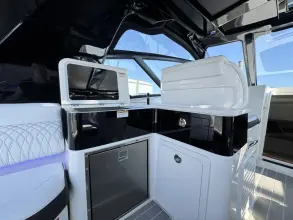 Thumbnail von Sea Ray 370 Sundancer Outboard