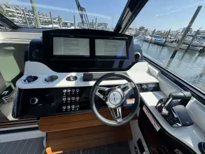 Thumbnail von Sea Ray 370 Sundancer Outboard