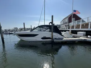 Thumbnail von Sea Ray 370 Sundancer Outboard