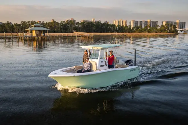 Sea Pro Boats 242 CC DLX 