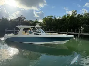 Thumbnail von Boston Whaler 350 Realm