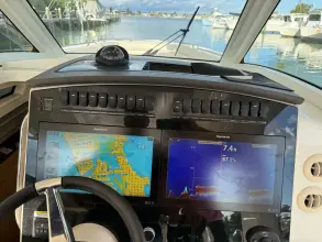 Thumbnail von Boston Whaler 350 Realm