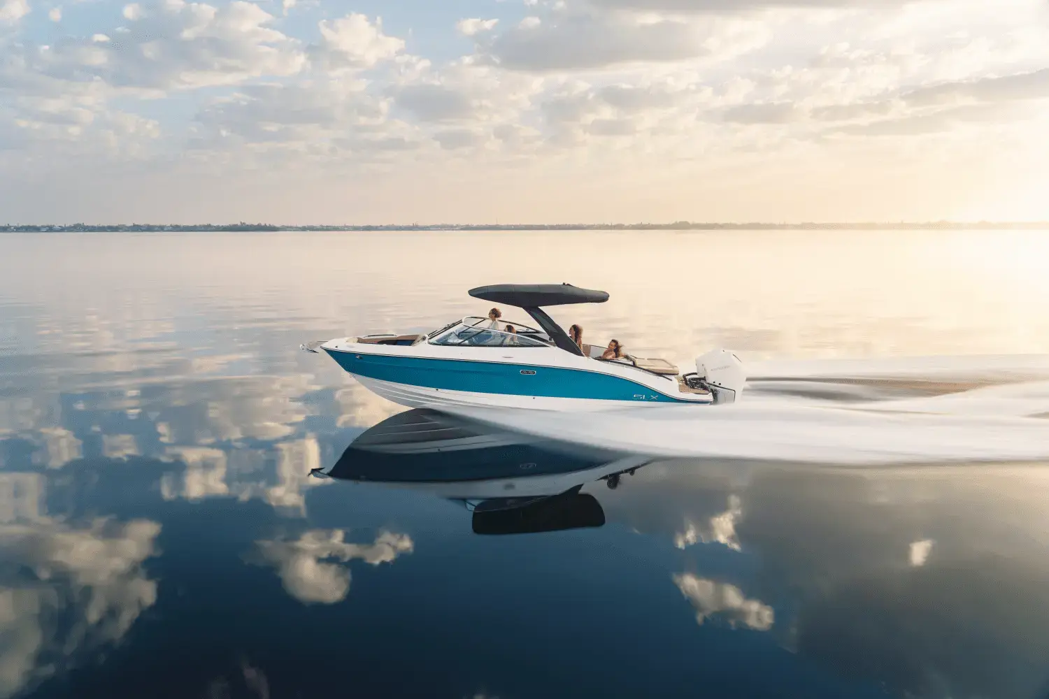 Sea Ray SLX 280 z silnikiem zewnętrznym