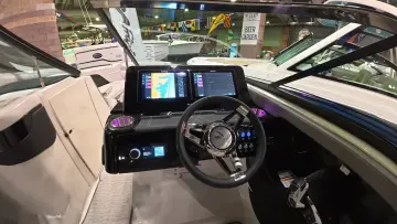 Thumbnail von Sea Ray SLX 280 z silnikiem zewnętrznym