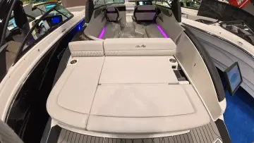 Thumbnail von Sea Ray SLX 280 z silnikiem zewnętrznym