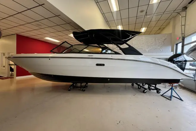 Sea Ray SDX 270 buitenboordmotor