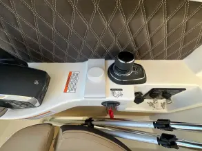 Thumbnail von Sea Ray SLX 350