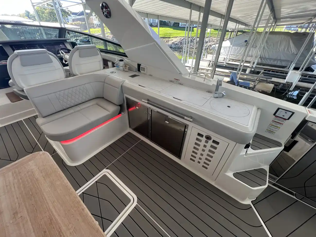 Thumbnail von Sea Ray SLX 400