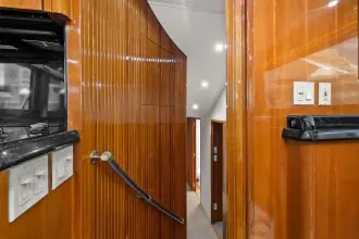 Thumbnail von Hatteras 60 Convertible