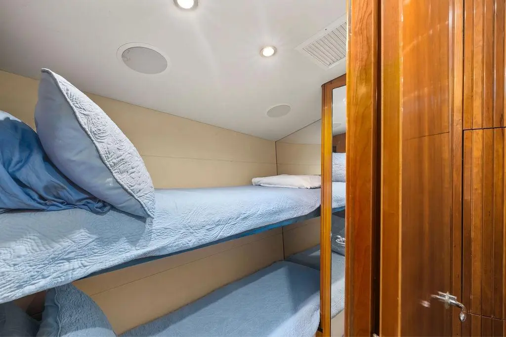 Thumbnail von Hatteras 60 Convertible