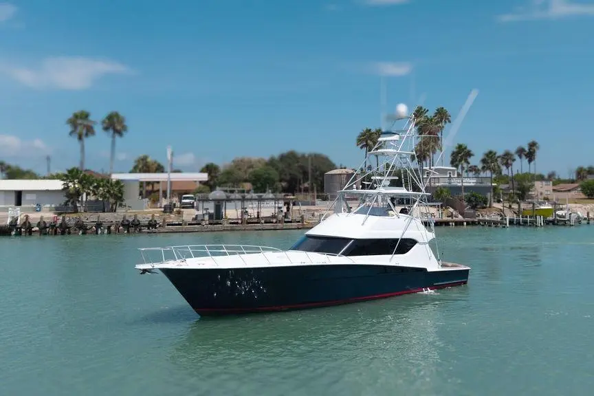 Thumbnail von Hatteras 60 Convertible