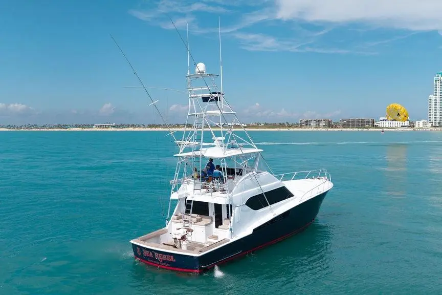 Thumbnail von Hatteras 60 Convertible