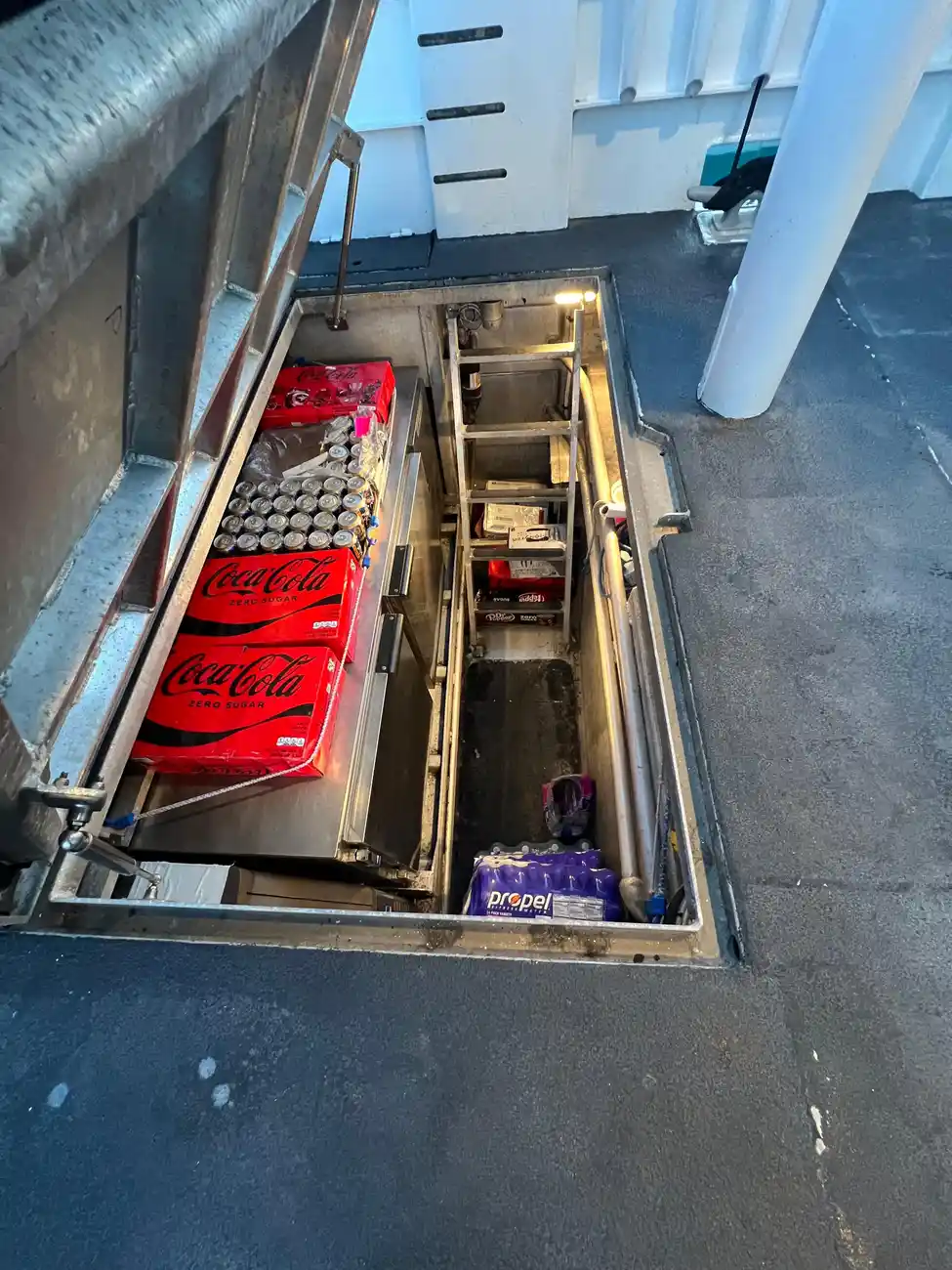 Thumbnail von Falcon 62 Miss Brizz