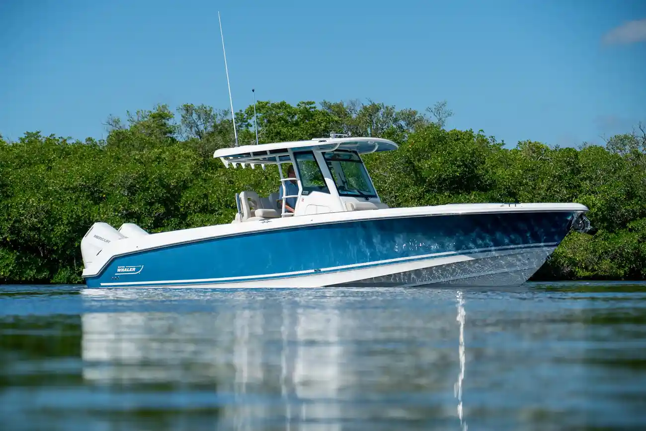 Boston Whaler 330 Outrage