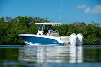 Thumbnail von Boston Whaler 330 Outrage