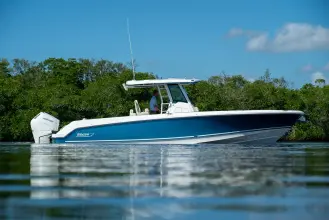 Thumbnail von Boston Whaler 330 Outrage