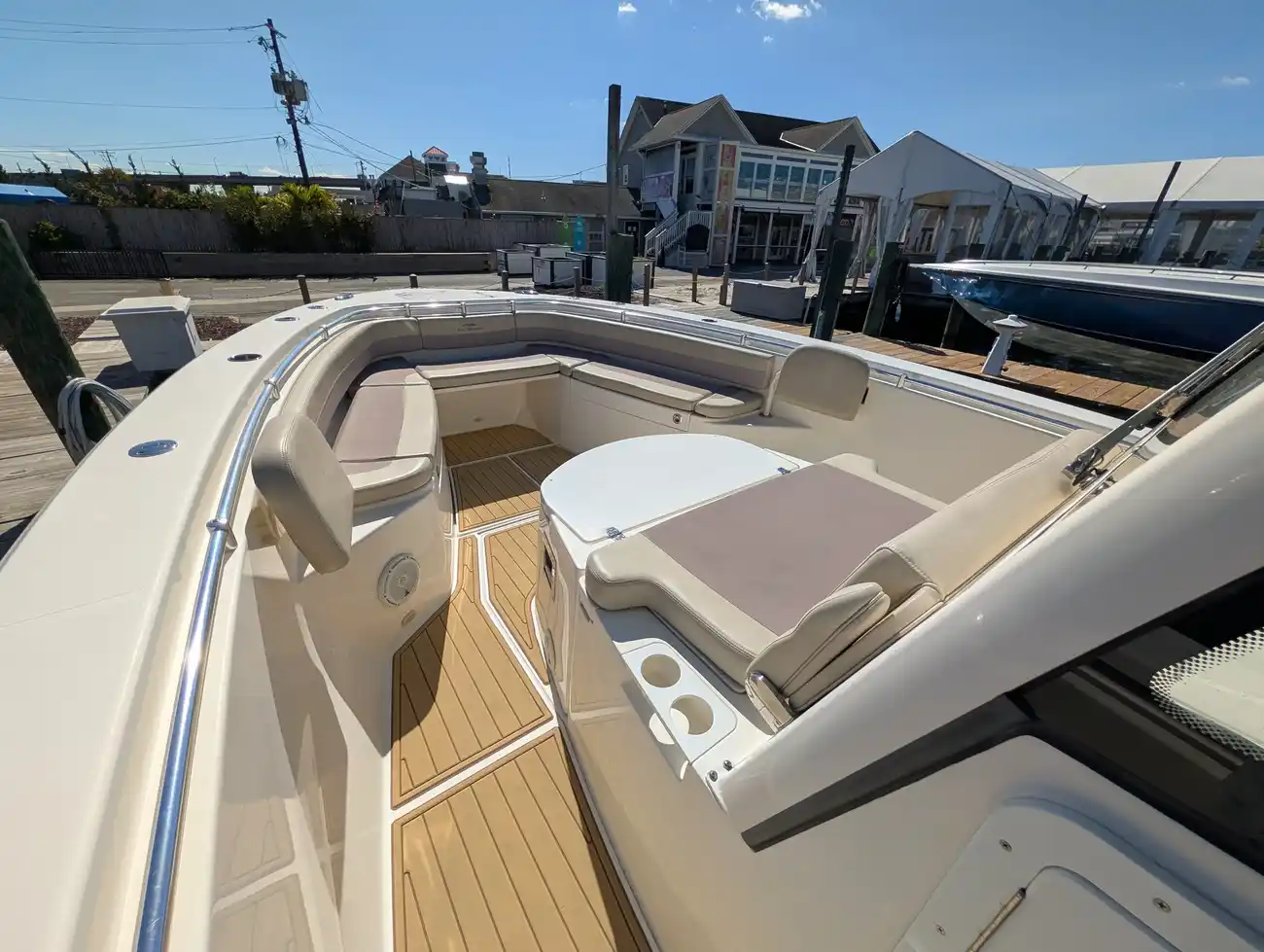 Thumbnail von Cobia 344 CC