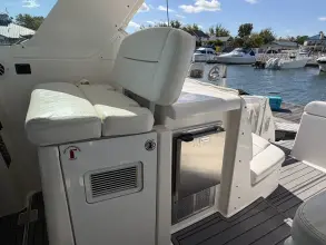 Thumbnail von Tiara Yachts 3600 Sovran
