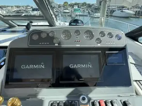 Thumbnail von Tiara Yachts 3600 Sovran