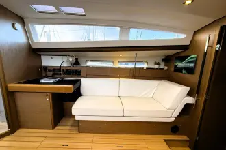 Thumbnail von Jeanneau Sun Odyssey 44 DS