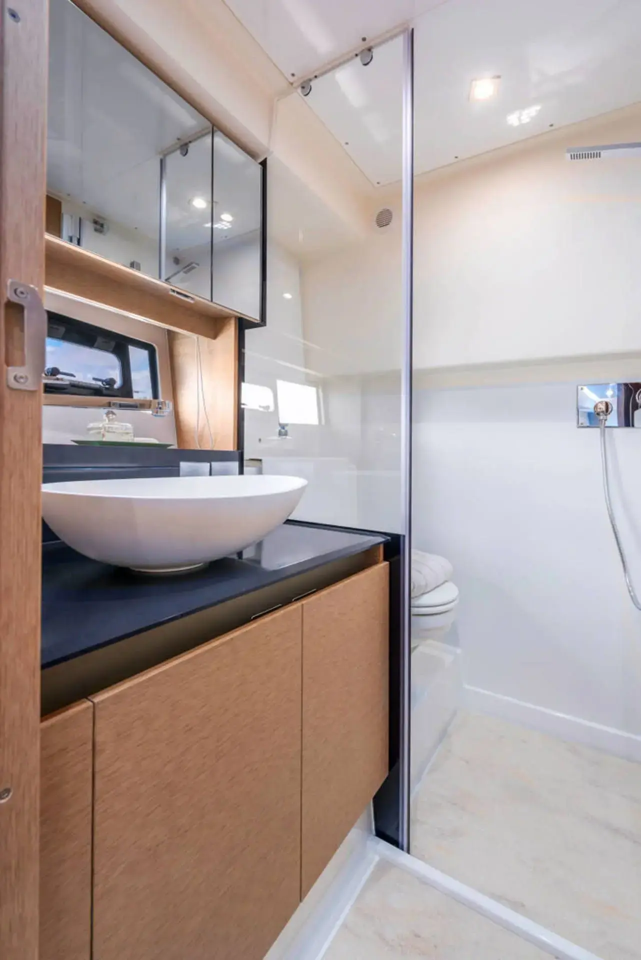 Thumbnail von Prestige 460