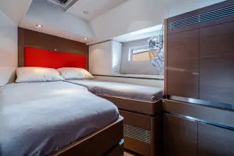 Thumbnail von CNB 76