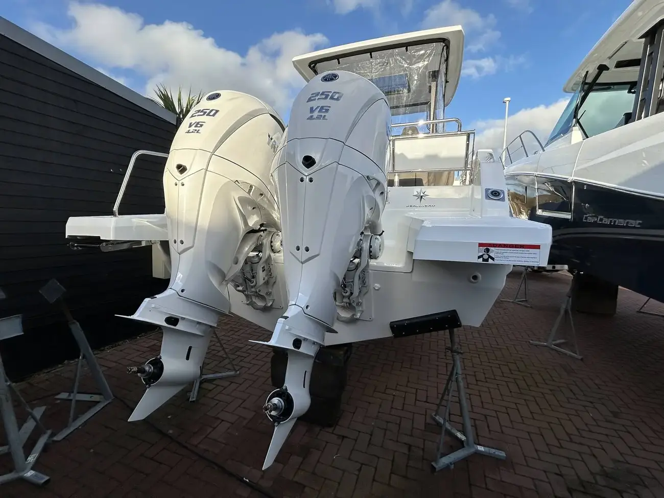 Thumbnail von Jeanneau Cap Camarat 9.0 WA S2