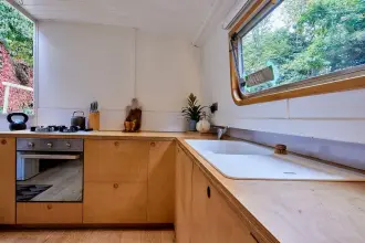 Thumbnail von Monica Mabel