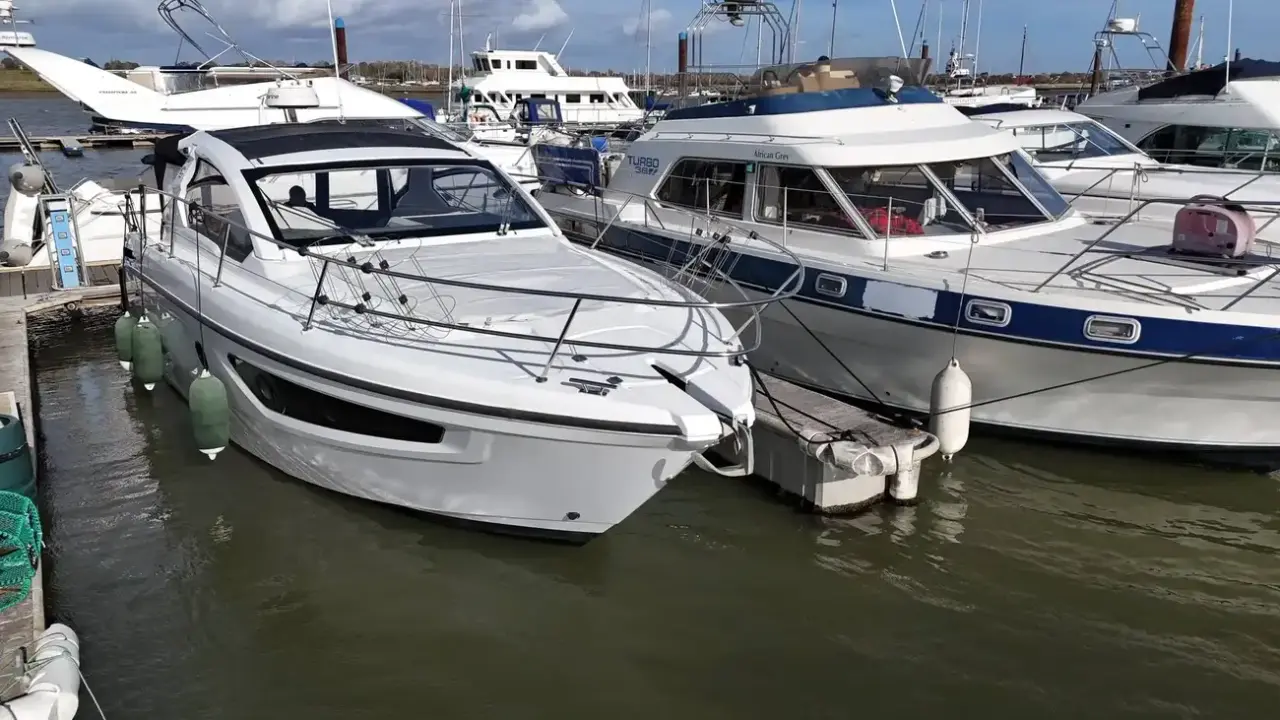 Azimut Atlantis 34