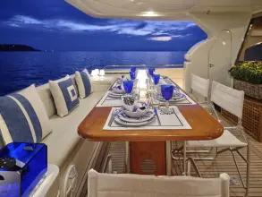 Thumbnail von Ferretti Yachts 680 MIREN