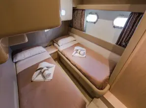 Thumbnail von Ferretti Yachts 460 02-00100